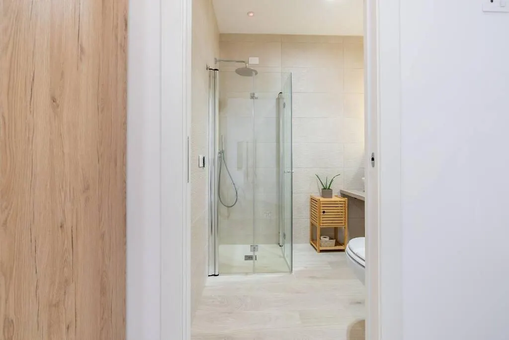 Metro A 1 Min - Casa Elegante - 3 Bagni En Suite Rome Apartment