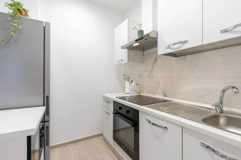 Metro A 1 Min - Casa Elegante - 3 Bagni En Suite Rome Apartment