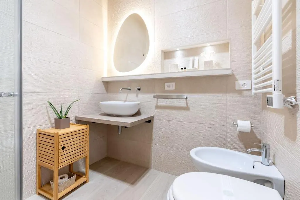 Metro A 1 Min - Casa Elegante - 3 Bagni En Suite Rome 0*,  Italy